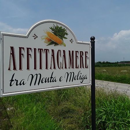 Tra MENTA e MELIGA Hotel Carignano  Bagian luar foto