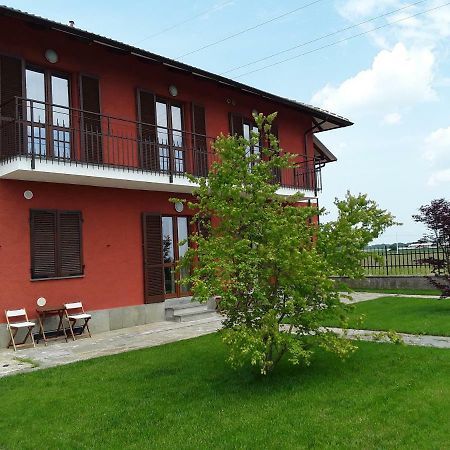 Tra MENTA e MELIGA Hotel Carignano  Bagian luar foto